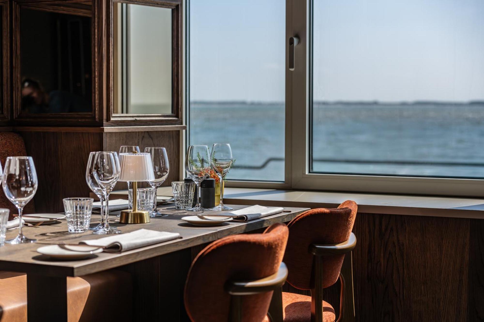Hotel De Zeevaartschool Vlissingen Kültér fotó